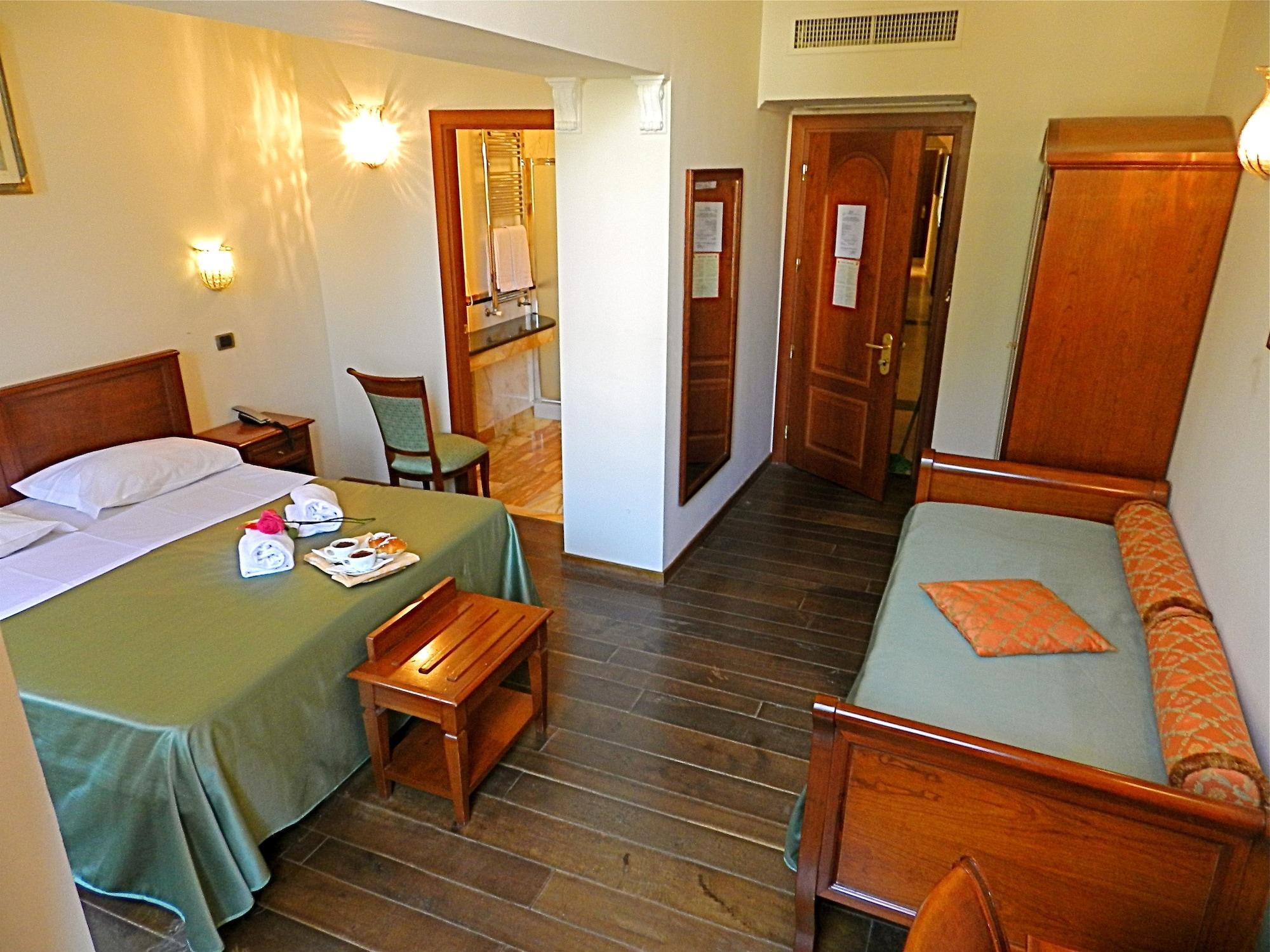 Domus Florentiae Hotel Florence Ngoại thất bức ảnh
