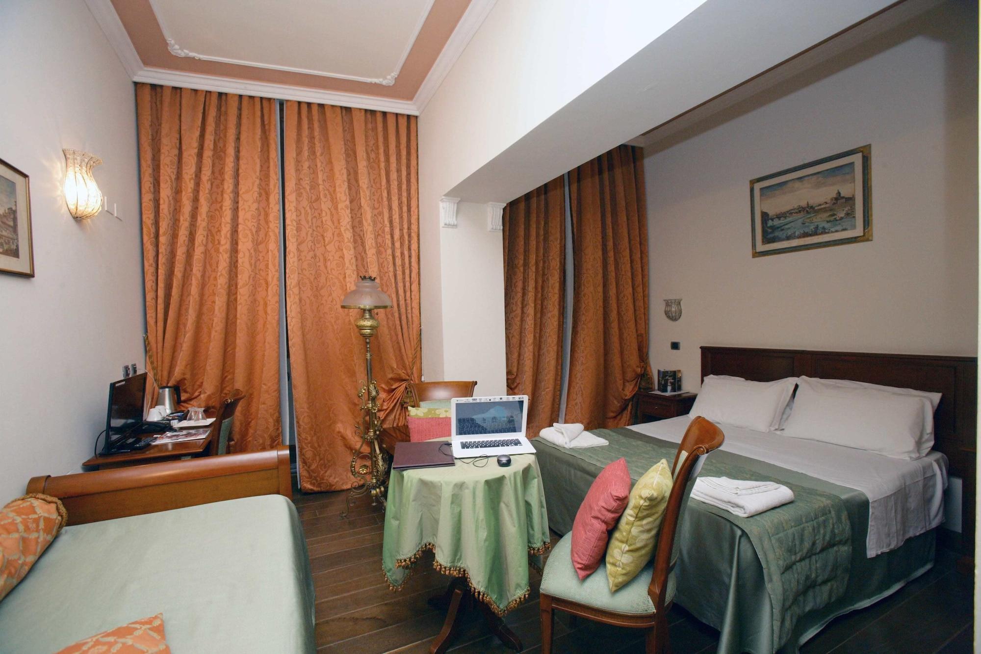 Domus Florentiae Hotel Florence Ngoại thất bức ảnh