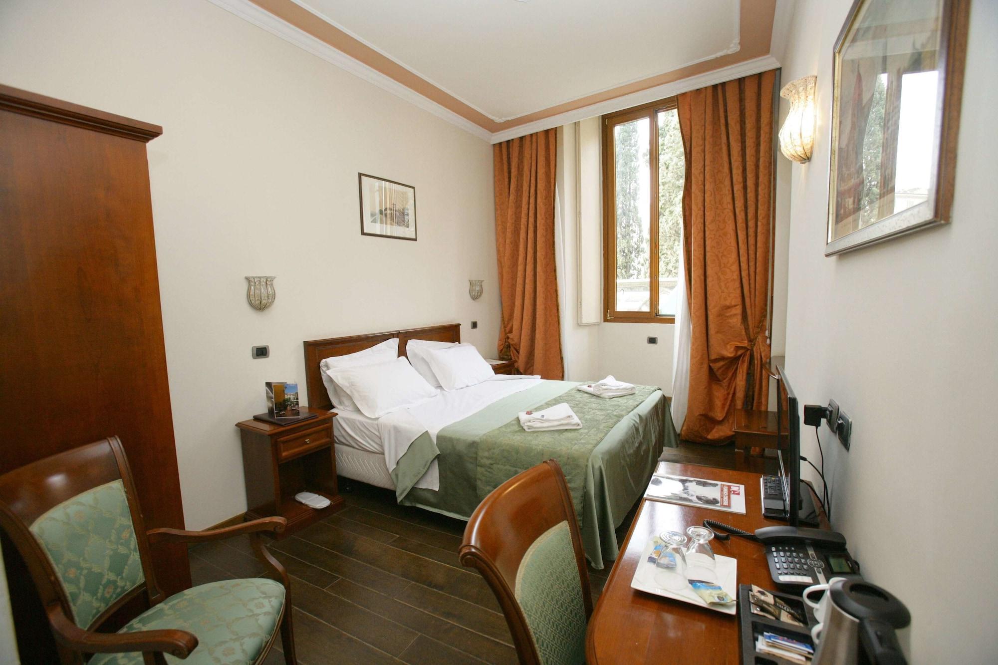 Domus Florentiae Hotel Florence Ngoại thất bức ảnh