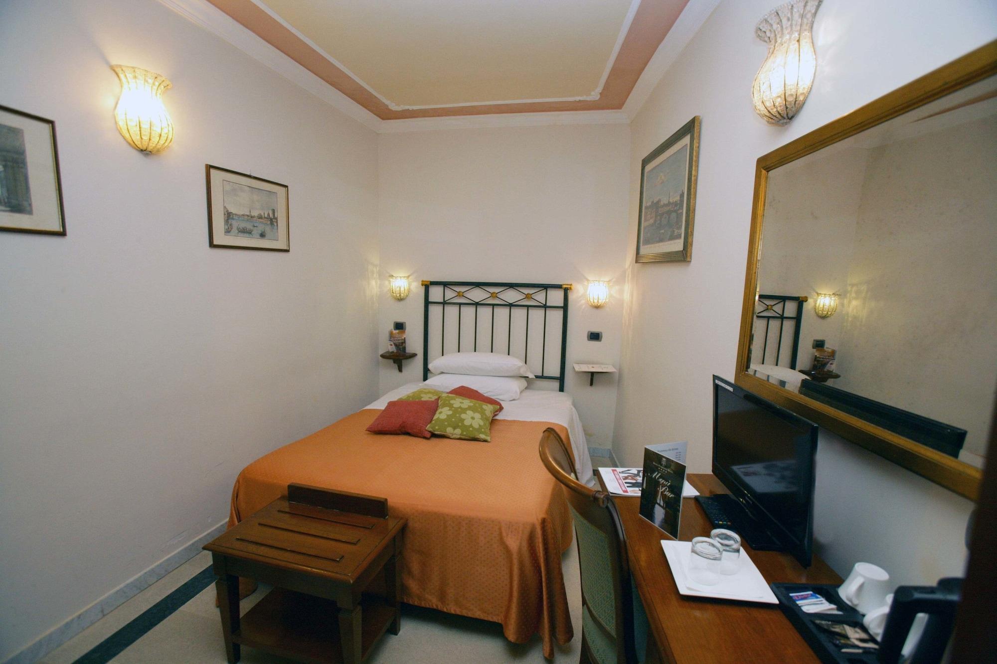 Domus Florentiae Hotel Florence Ngoại thất bức ảnh