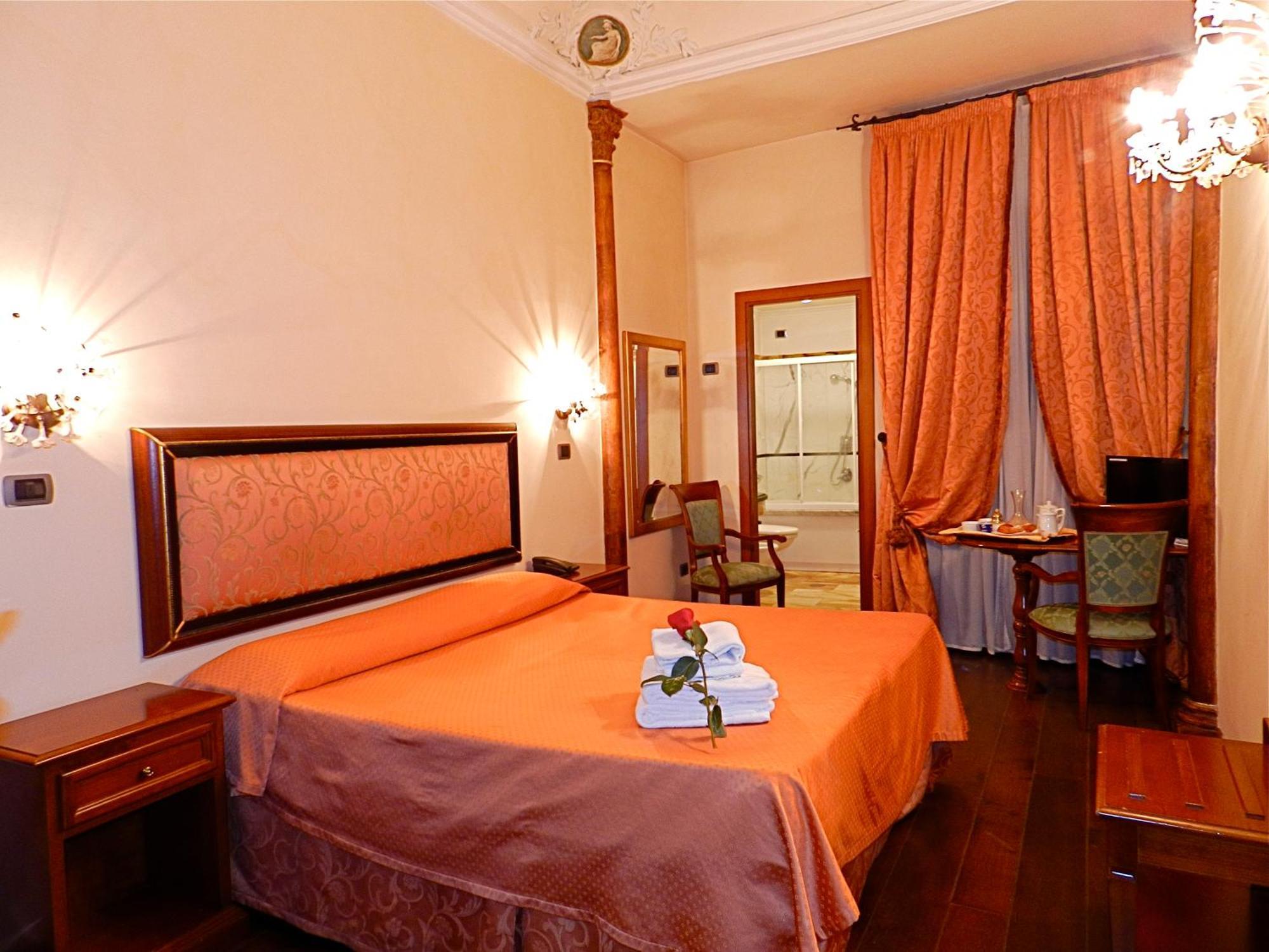 Domus Florentiae Hotel Florence Ngoại thất bức ảnh
