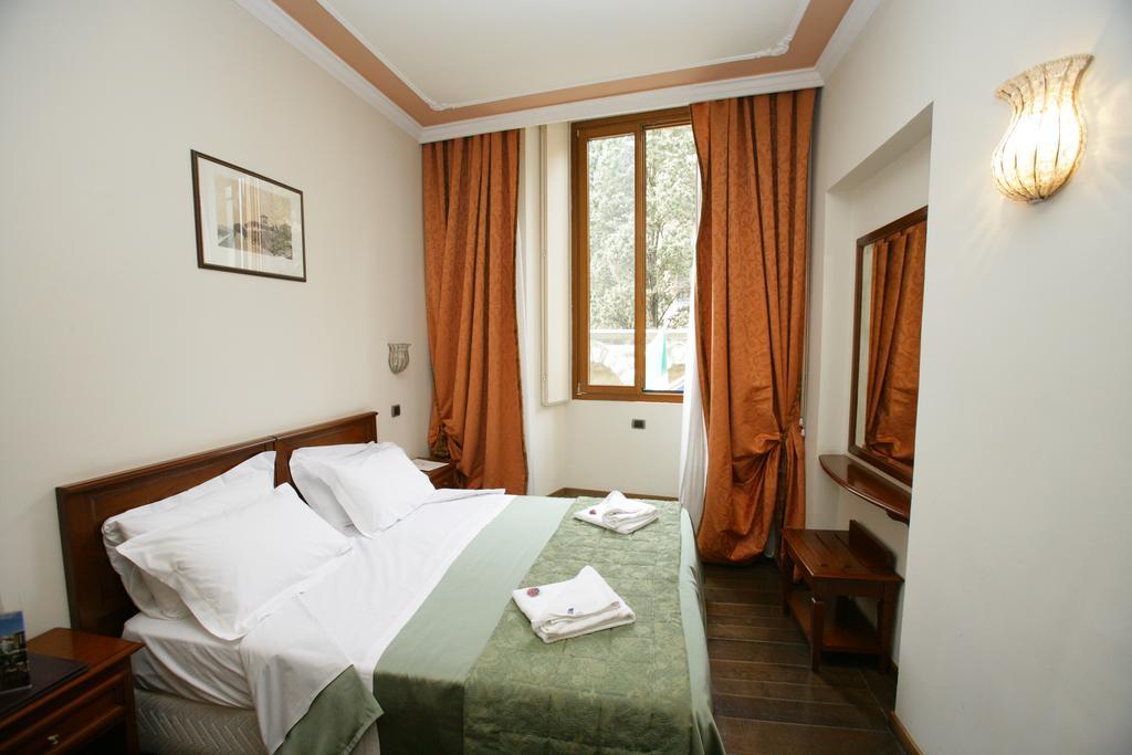 Domus Florentiae Hotel Florence Ngoại thất bức ảnh